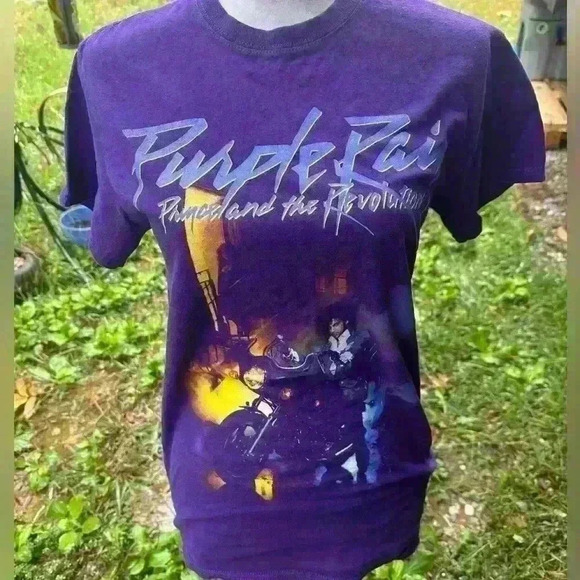 Tops - Prince and the Revolution. Vintage T-shirt. Purple Rain. Motorcycle. Concert Tee